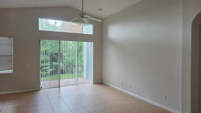 Building Photo - 2264 Newport Isles Blvd