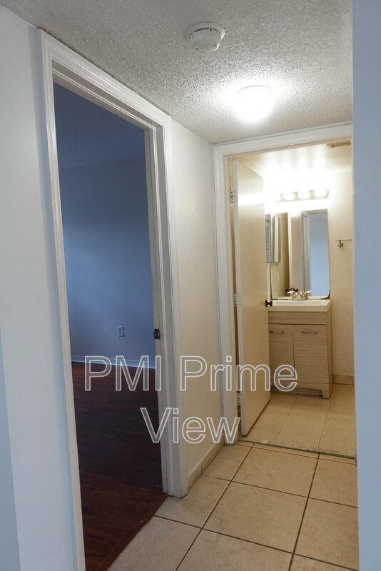 Building Photo - 6425 SW 130th Pl