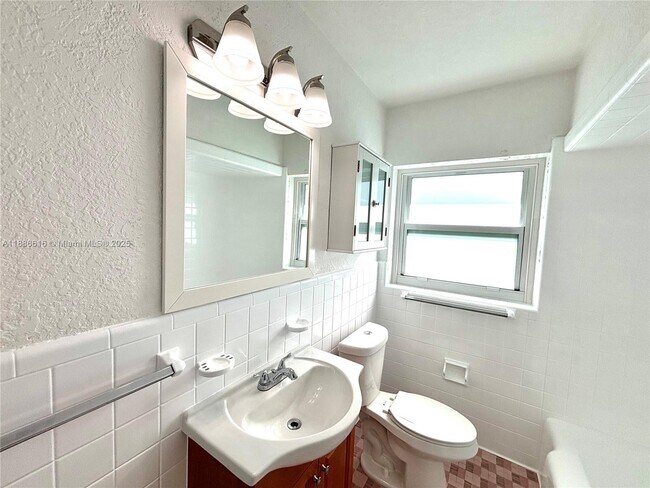 Building Photo - 13101 NW Miami Ct