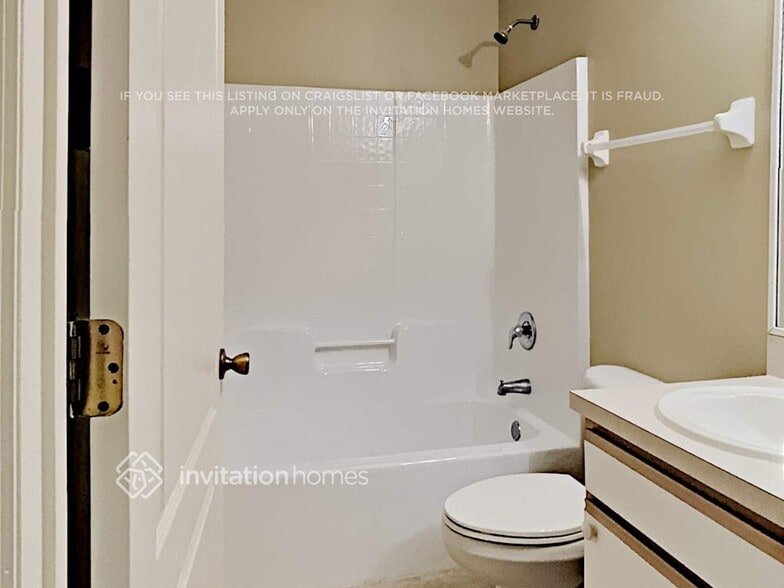 Building Photo - 7110 Briggs Ave