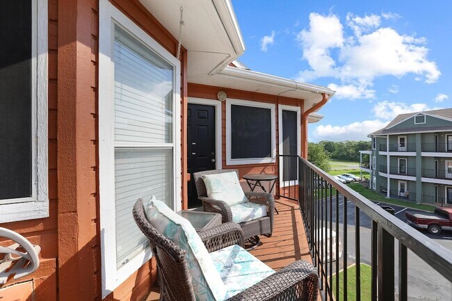 Building Photo - 2164 Tanglewood Blvd