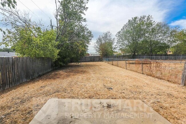 Building Photo - 4506 Lago Cir