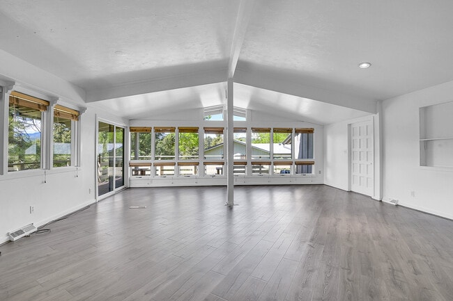 Building Photo - 27828 Fireweed Dr