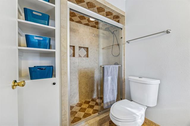 Building Photo - 10019 Regal Park Ln