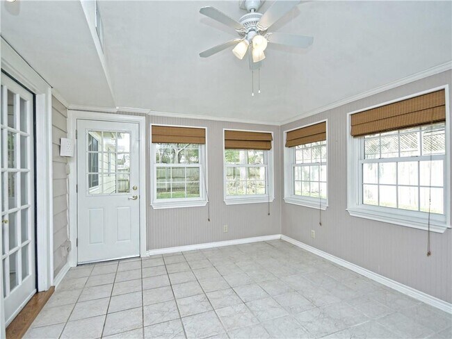 Building Photo - 11502 Toledo Dr