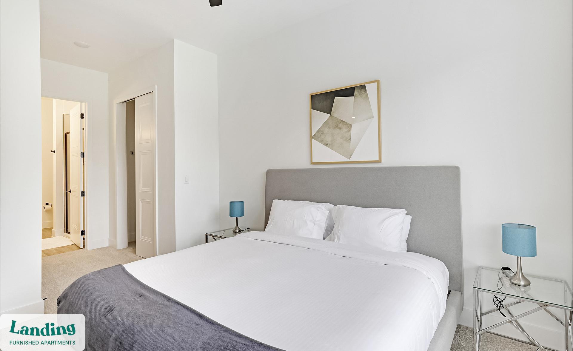 Building Photo - 650 E Sycamore St