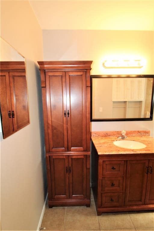 Building Photo - 2304 Ringling Blvd