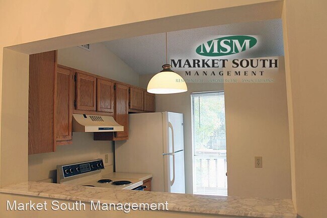 Building Photo - 70 Bull River Bluff Dr