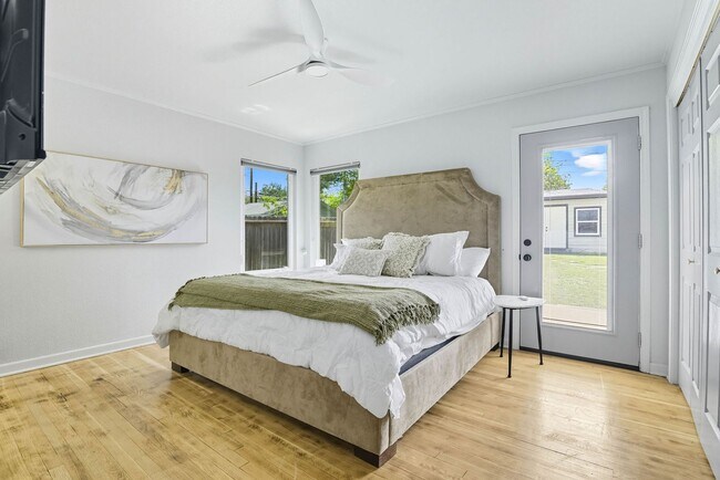 Building Photo - Home for Rent