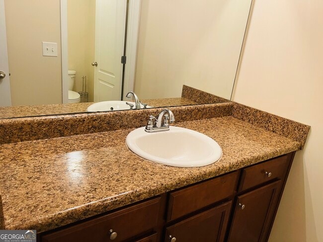 Building Photo - 233 Bobbie Way