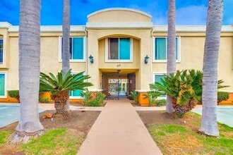 Building Photo - M/I Special - Awesome Condo - Complex W/ Pool & Located Minutes From Beach