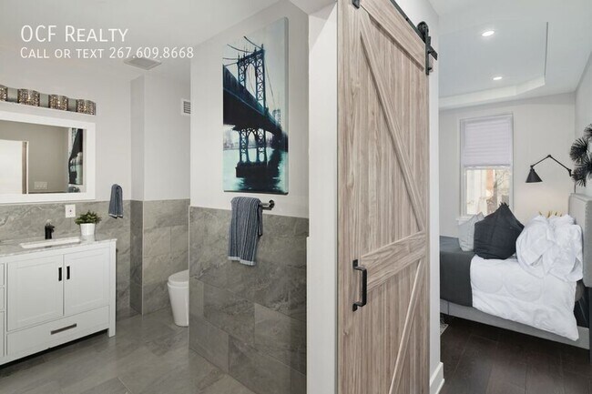 Building Photo - 2522 Nicholas St