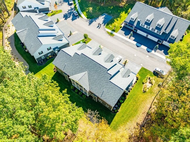 Building Photo - 70 Arcadia Ct
