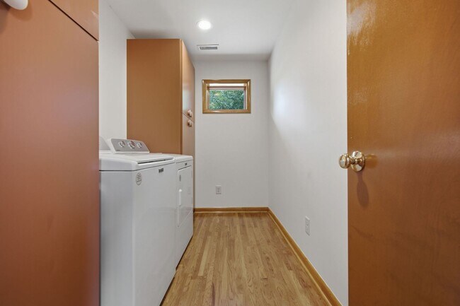 Building Photo - 5028 Danby Dr