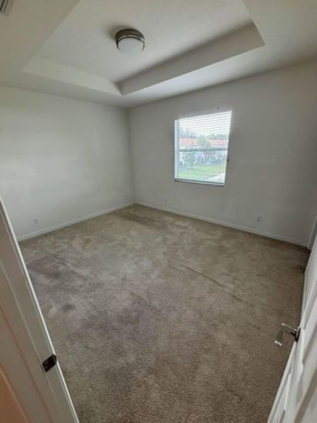 Building Photo - 4323 BRAXTON AVE