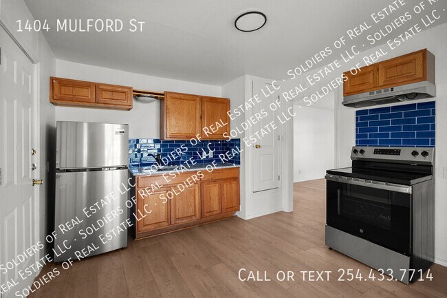 Building Photo - 1404 Mulford St