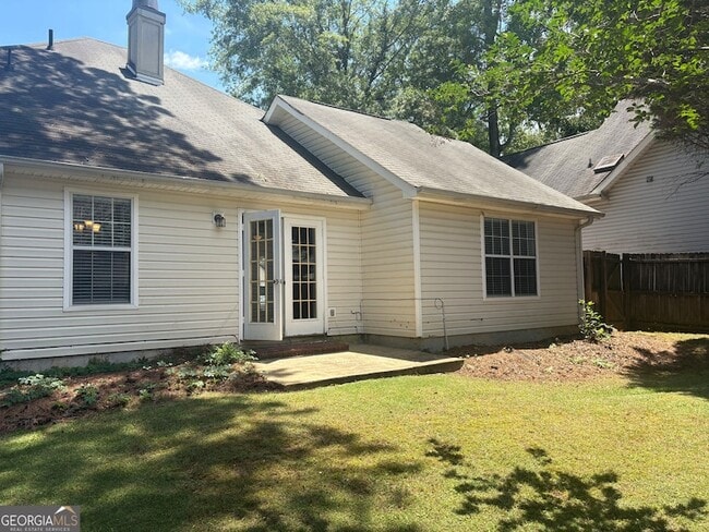Building Photo - 304 Everdale