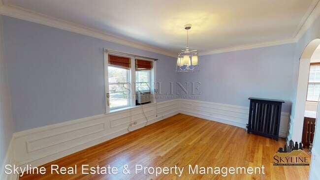 Building Photo - 1311 Monroe St