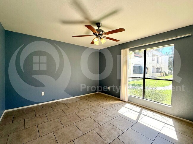 Building Photo - 3119 W Cochise Dr