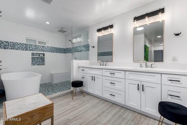 Building Photo - 11401 N 45th Pl