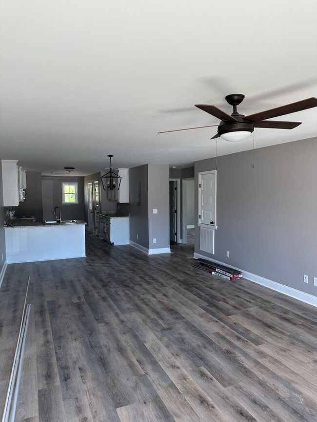 Building Photo - 126 Magnolia Ct