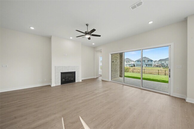 Building Photo - 5623 Logan Ridge Ln