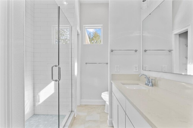 Building Photo - 1903 W Bristol Ave