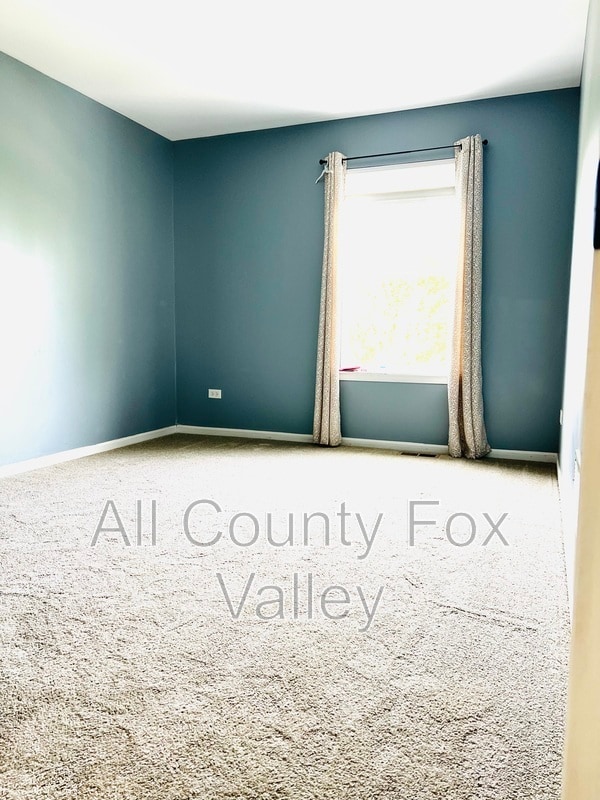 Building Photo - 2080 Mark Cir