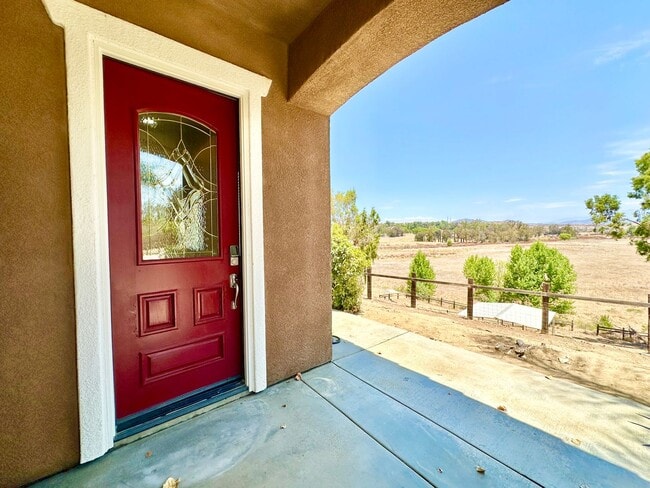 Building Photo - Beautiful Single-Story Home on Gated and Private, Country Horse Property located in Temecula Vall...