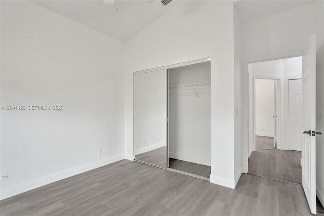 Building Photo - 6931 NW 34th St