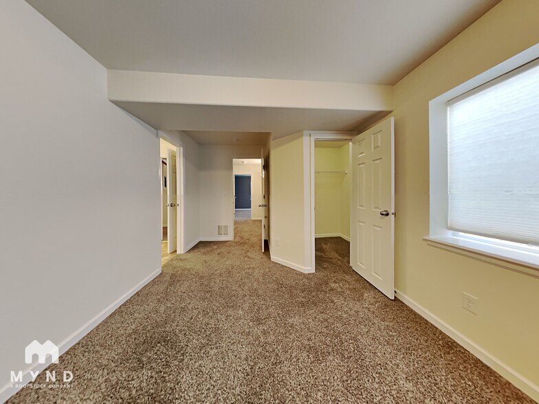 Building Photo - 10883 Torreys Peak Way