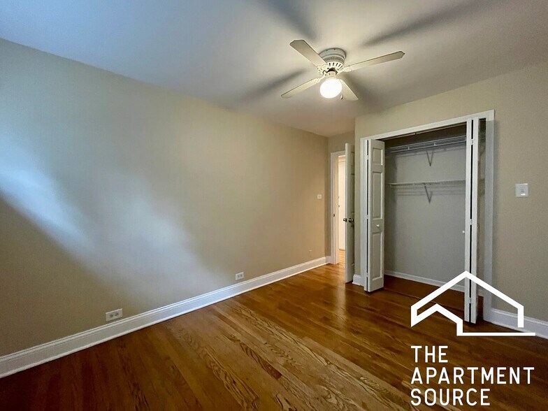 Building Photo - 2541 W Logan Blvd