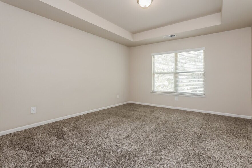 Building Photo - 250 Stillwood Dr