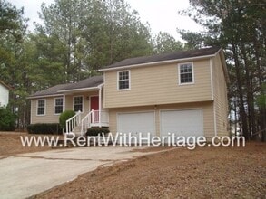 Building Photo - WOW!!!....WHAT AN AWESOME HOME. GREAT HOME...
