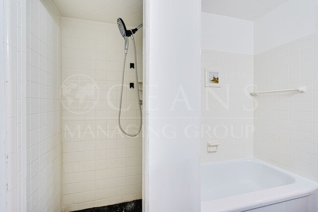 Building Photo - Historic GEM! – The First Female-Built Home in Holly Hill