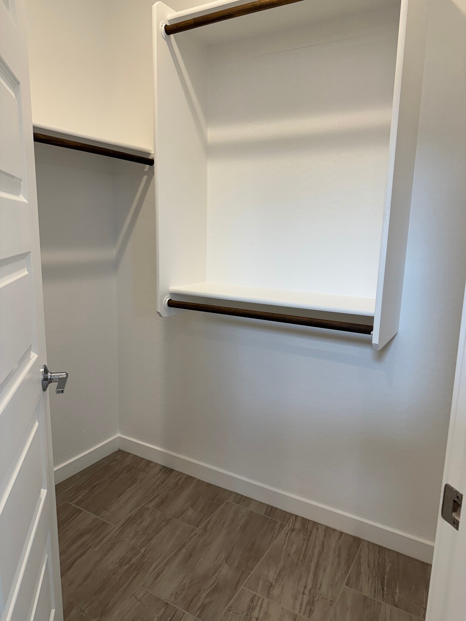 Building Photo - 4100 S Pinelake Way