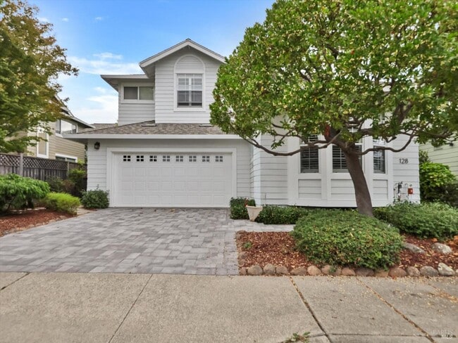 Building Photo - 128 Baypoint Dr