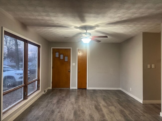 Building Photo - Home For Holidays