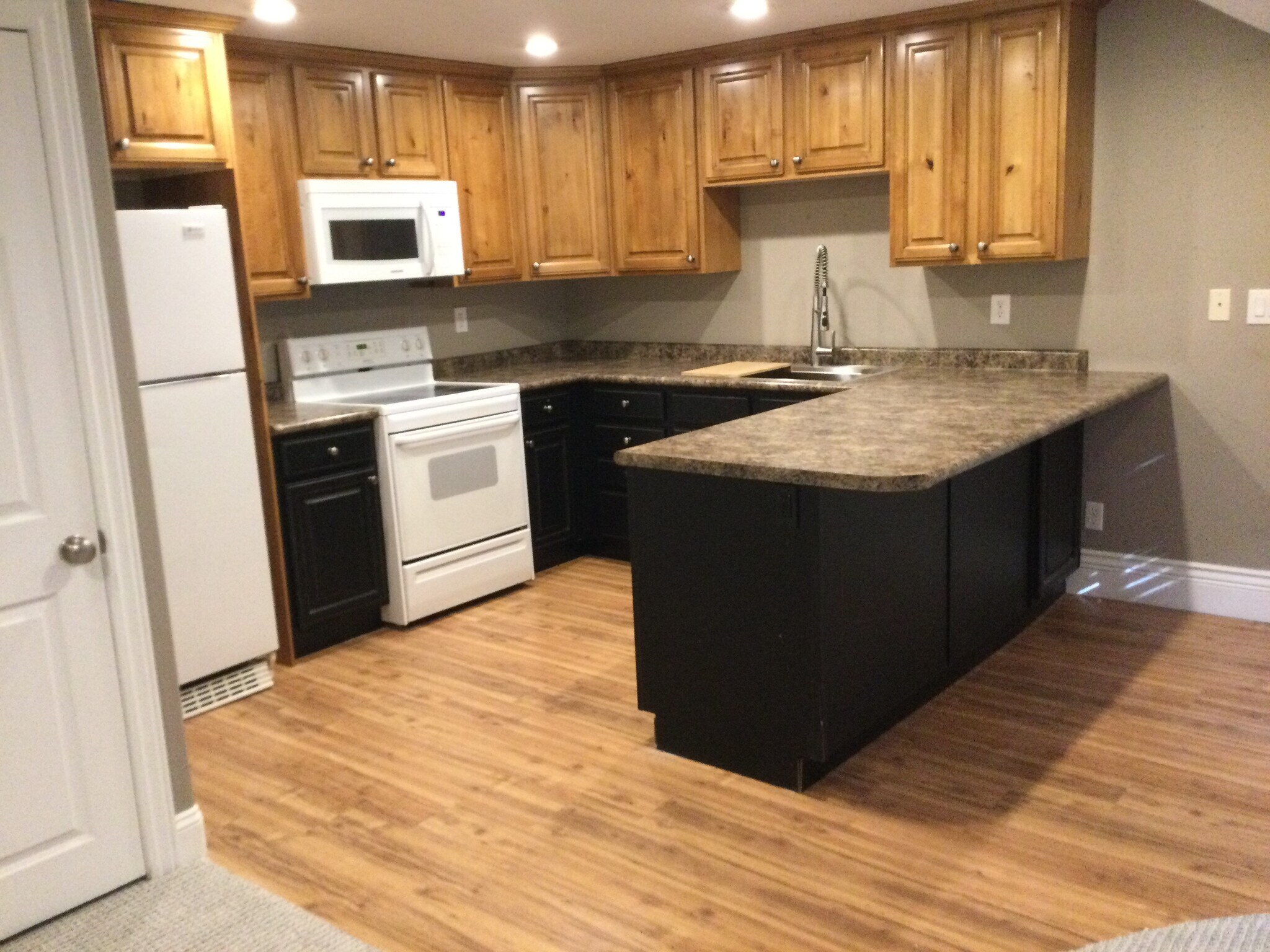Building Photo - 7751 S Wood Shade Ct