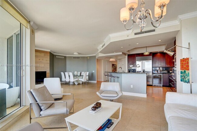 Building Photo - 6000 Island Blvd