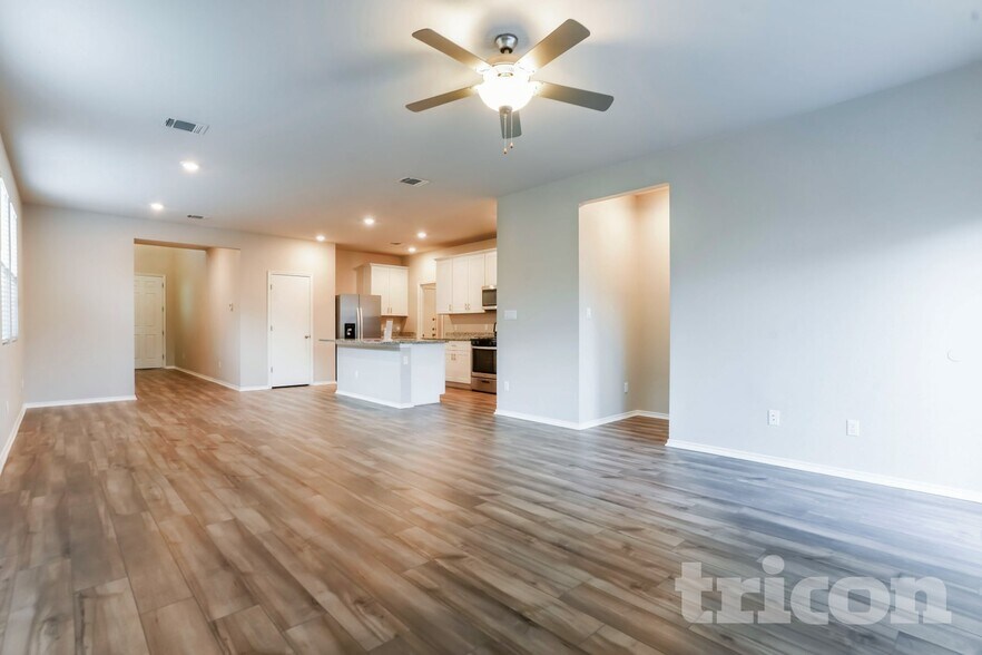 Building Photo - 3524 Stride Ln