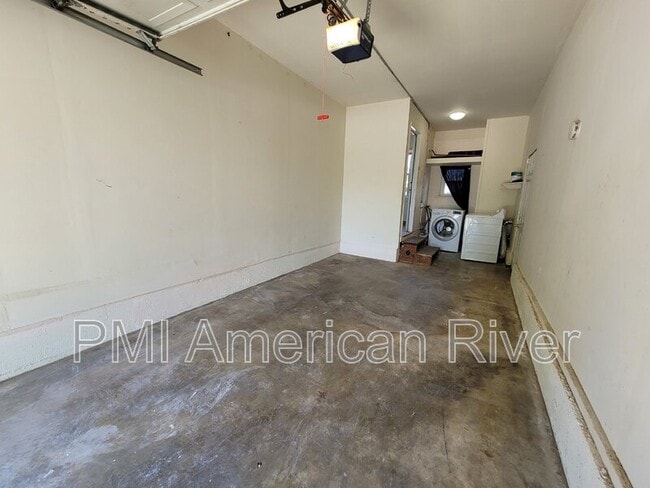 Building Photo - 2721 18th Ave