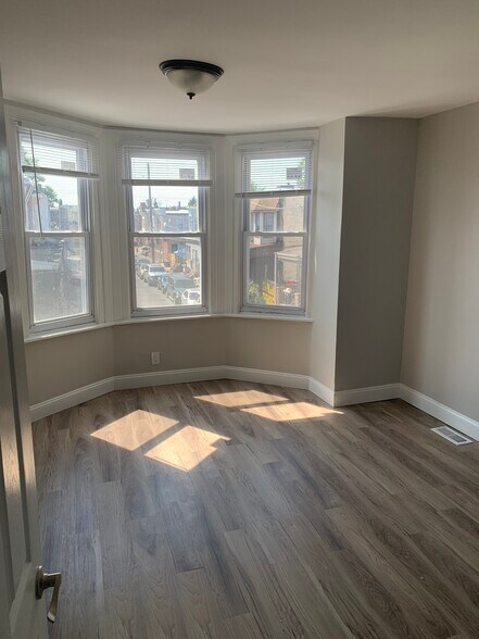 Building Photo - 3526 Stouton St