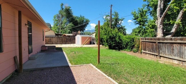 Building Photo - 3 bedroom 2 bath home