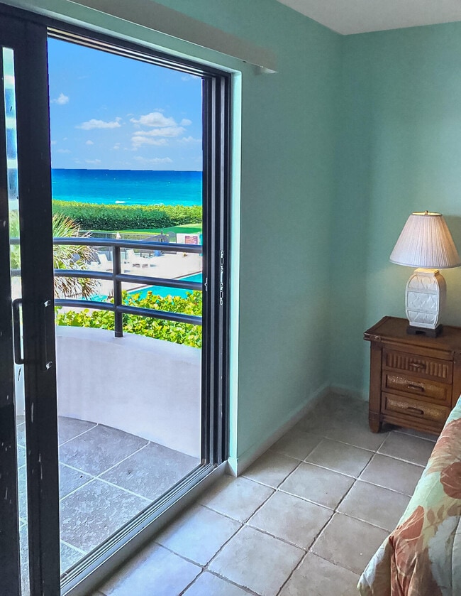 Building Photo - 420 Celestial Way