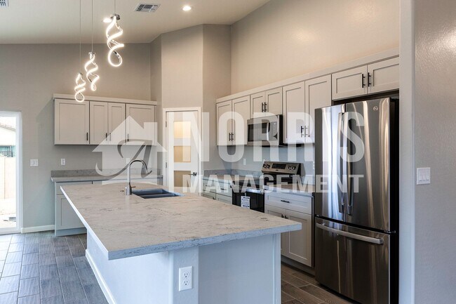 Building Photo - Beautiful Brand New Home with Block Wall