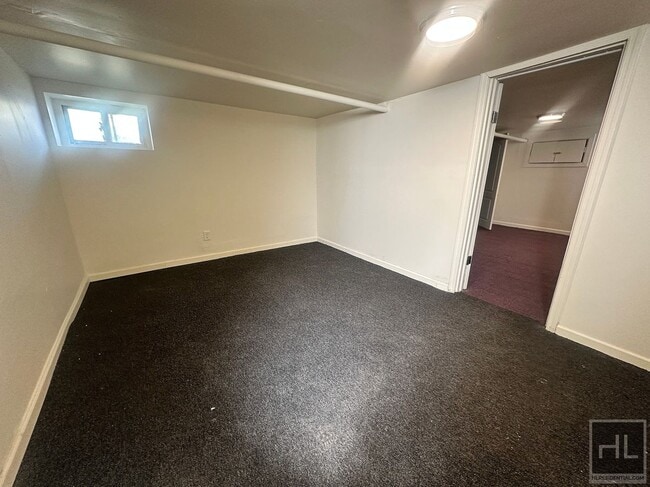 Building Photo - 3Bed/ 2Bath Jamaica, NY (Basement Included)