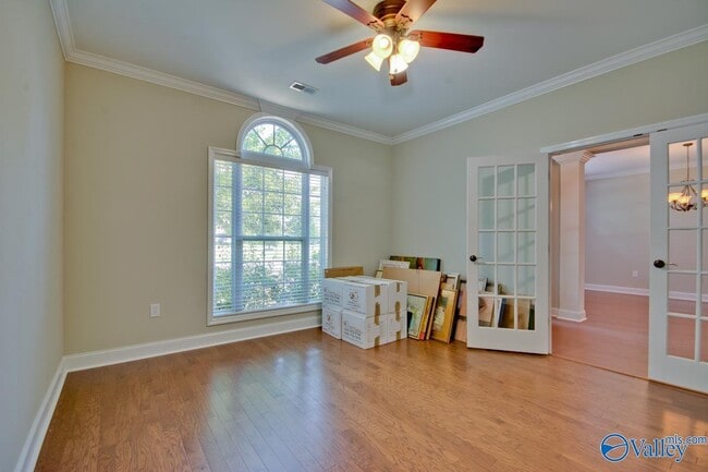 Building Photo - 112 SW Autumn Cove Dr