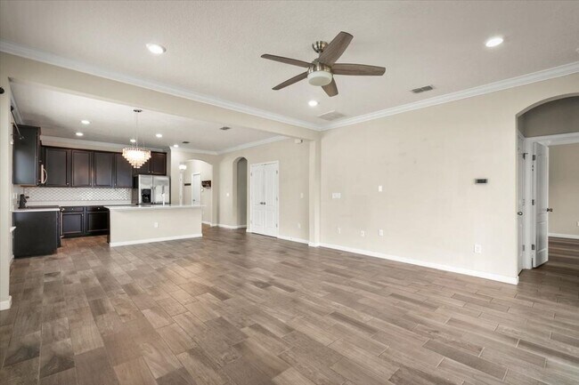 Building Photo - Beautiful 3/2 with Fully Fenced Backyard a...