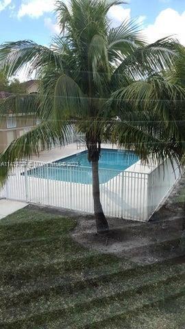 Building Photo - 1103 Golden Lakes Blvd